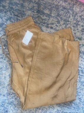 Women's High-Rise Modern Gauze Wide LegPull-On Pants Size M Tan - A New Day
